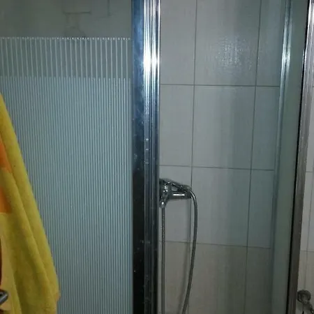Polichrono פוליכרונו